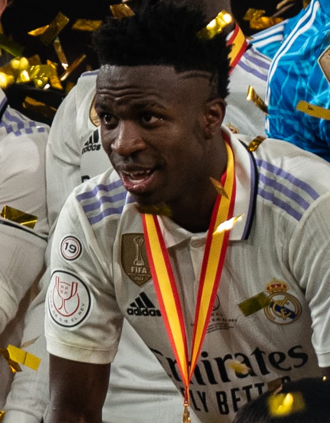 Phân tích chiến thuật Real Madrid trước El Clásico Camp Nou: Ancelotti thiết kế bài gì khi thiếu Carvajal và Militão?